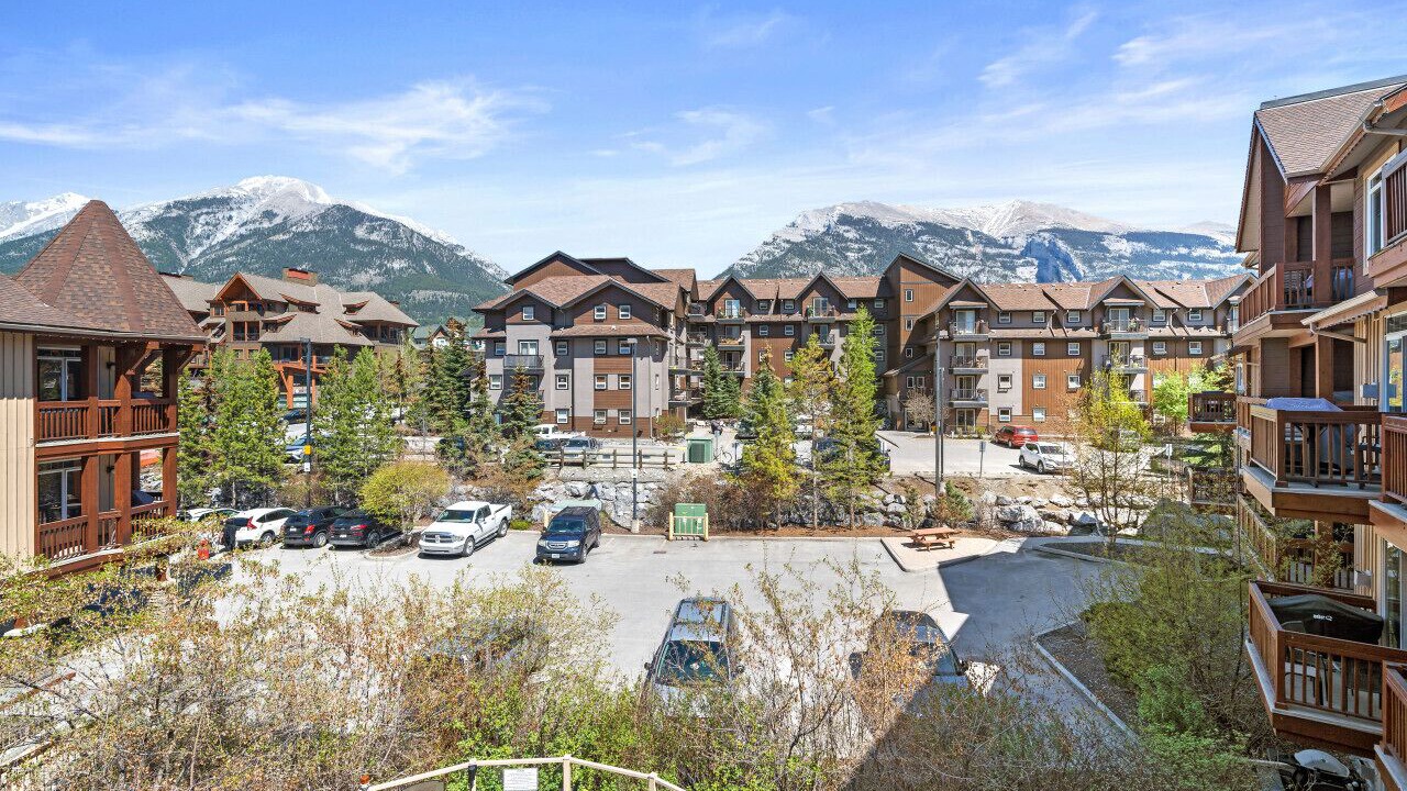 Photo of Patio Balcony in Cougar Creek