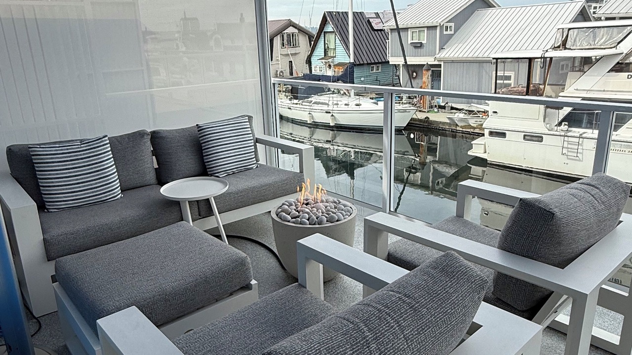 Photo of Patio Balcony in Lower Lonsdale