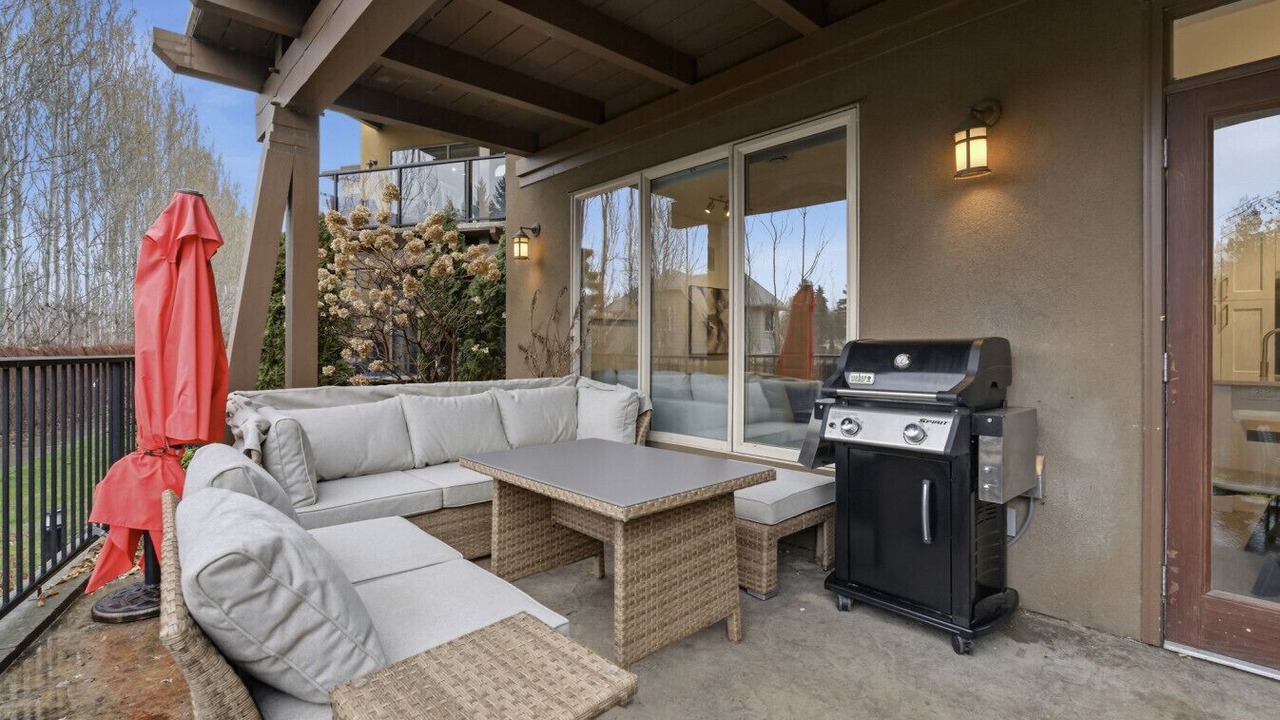 Photo of Outdoor in Westbank