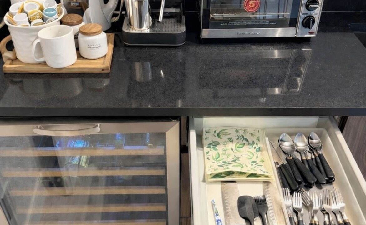 Photo of Kitchen in District of North Vancouver