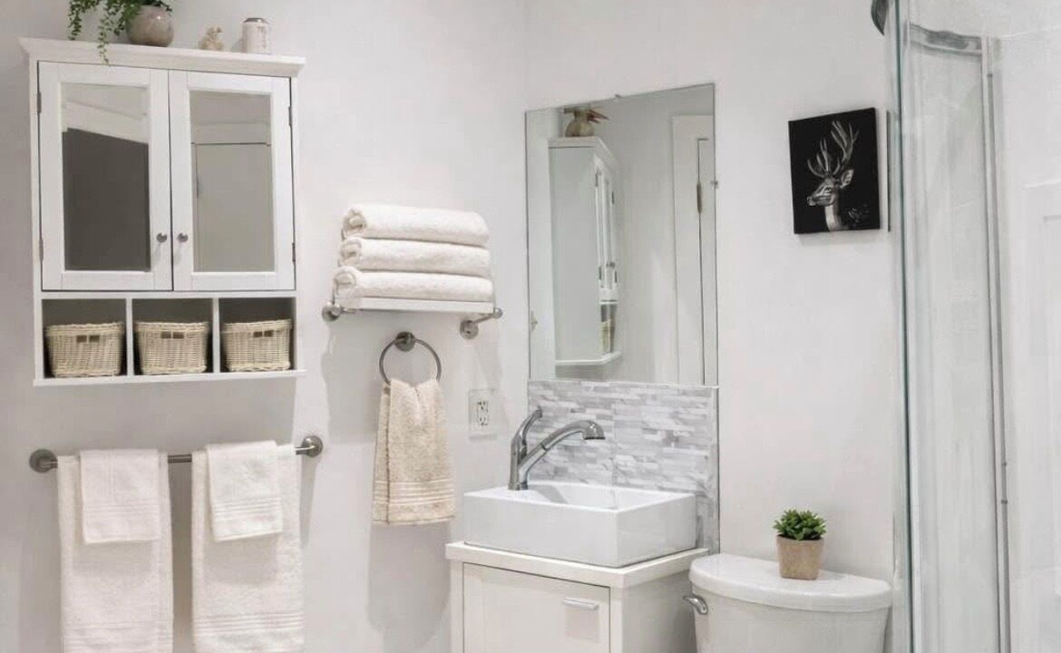 Photo of Bathroom in District of North Vancouver