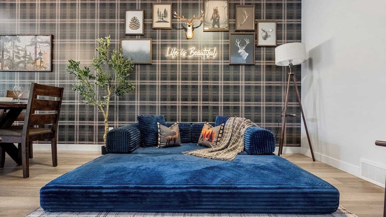 Photo of Livingroom in Evanston