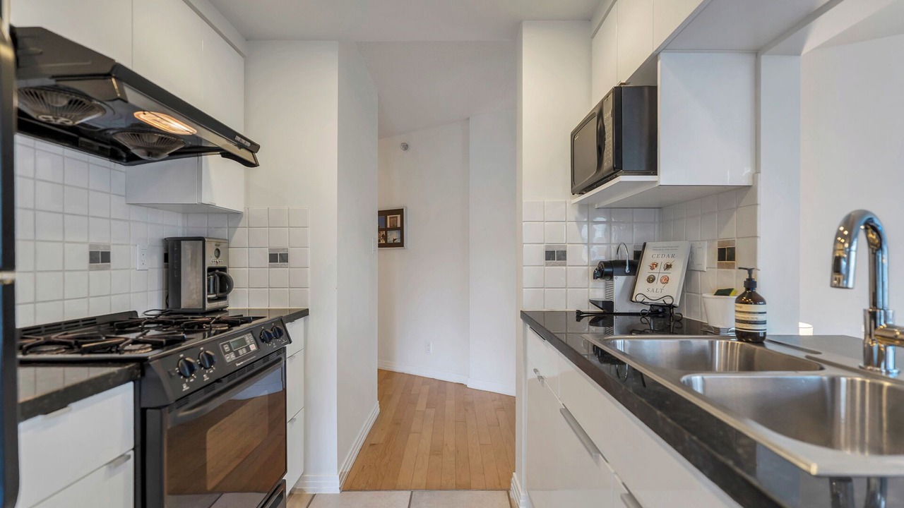 Photo of Kitchen in Downtown Vancouver