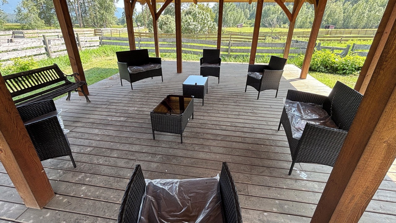 Photo of Patio Balcony in Thompson-Nicola Regional District