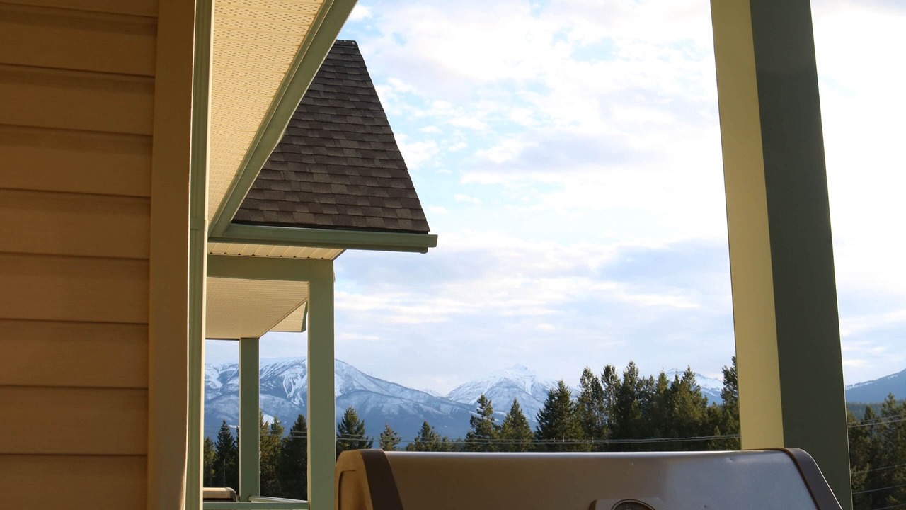 Photo of Patio Balcony in Radium Hot Springs