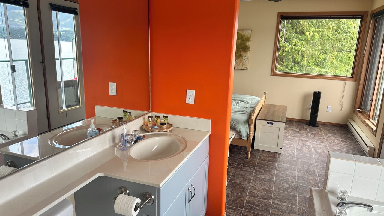 Photo of Bedroom in Blind Bay
