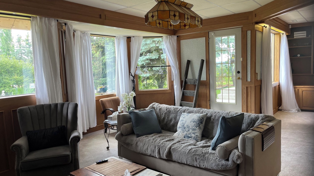Photo of Livingroom in Southeast Calgary