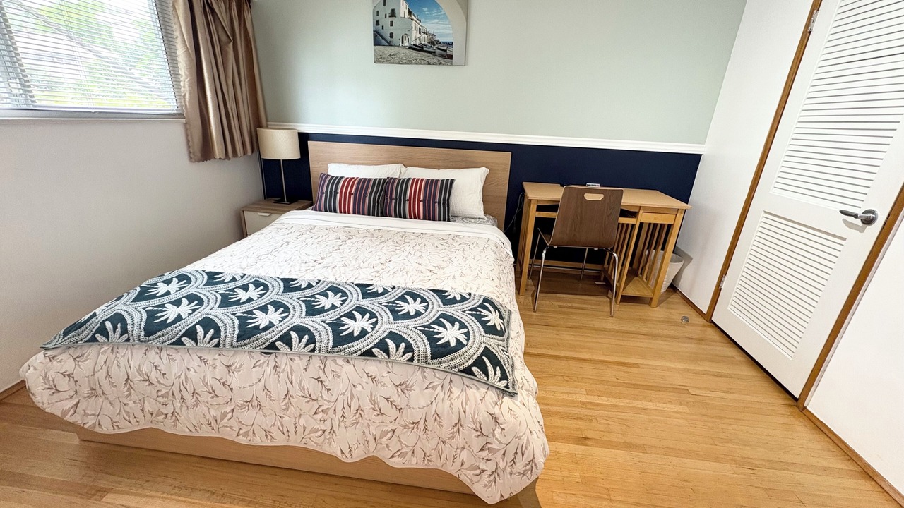 Photo of Bedroom in Oakridge