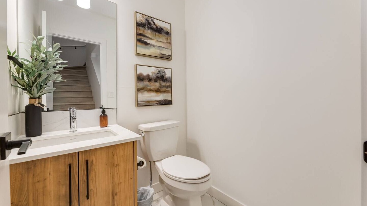 Photo of Bathroom in Shaganappi