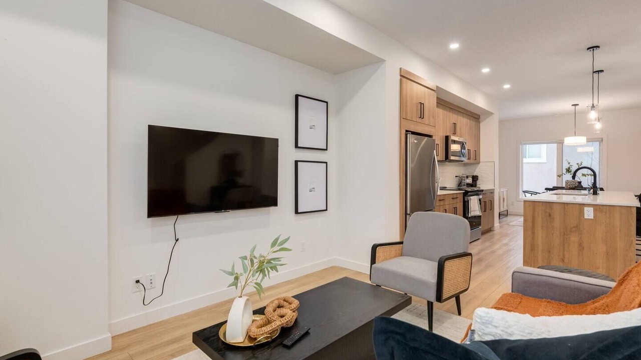 Photo of Livingroom in Shaganappi