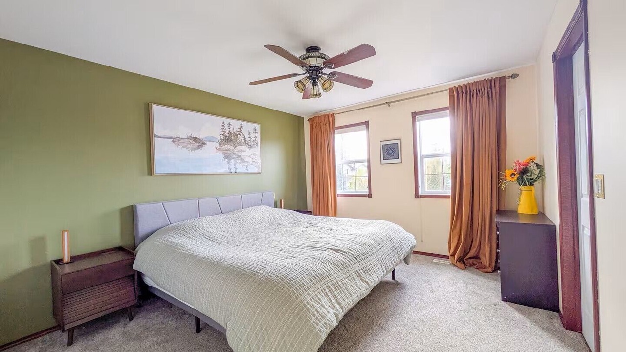 Photo of Bedroom in Sylvan Lake