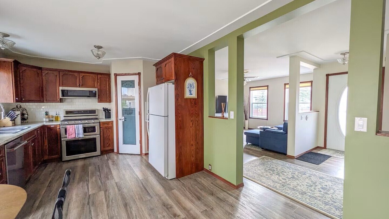 Photo of Kitchen in Sylvan Lake