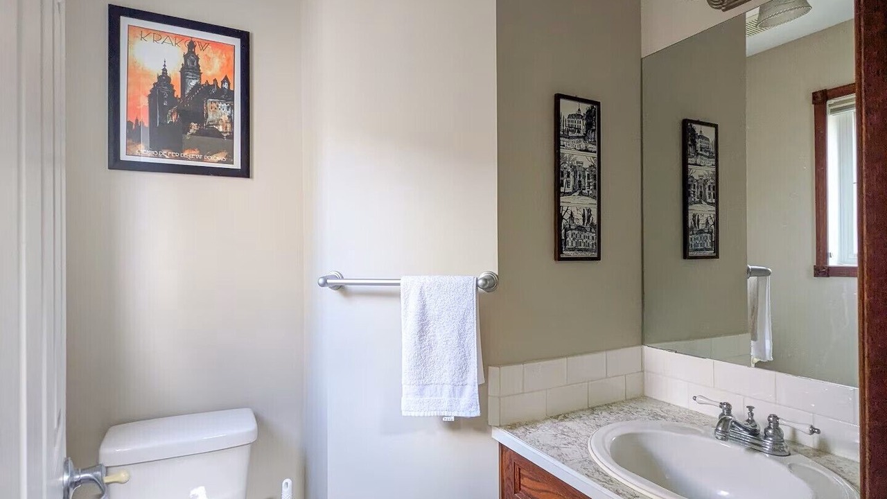 Photo of Bathroom in Sylvan Lake