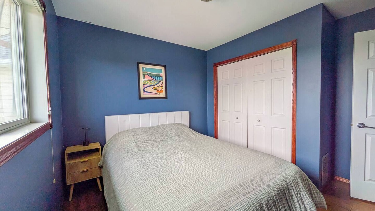 Photo of Bedroom in Sylvan Lake