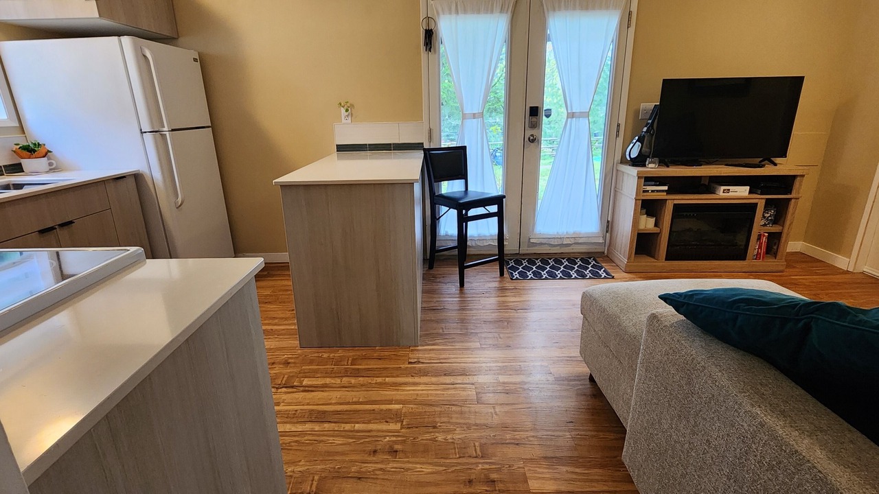 Photo of Livingroom in Shawnigan Lake