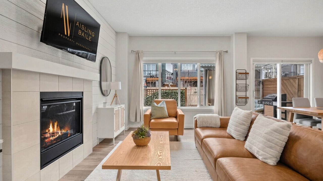 Photo of Livingroom in Cochrane