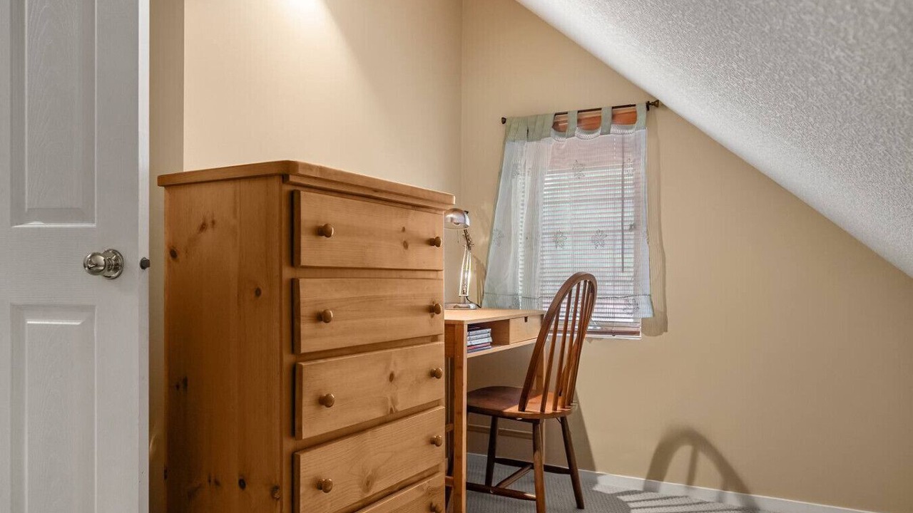 Photo of Bedroom in East Kootenay