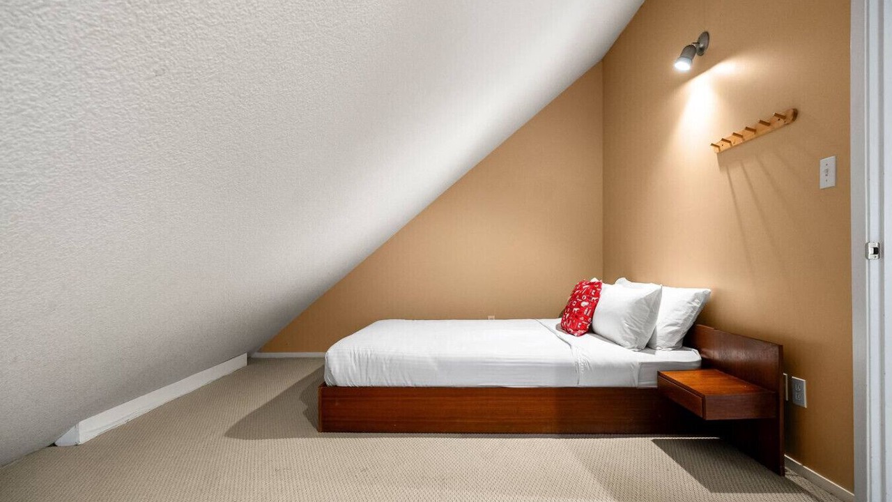 Photo of Bedroom in East Kootenay