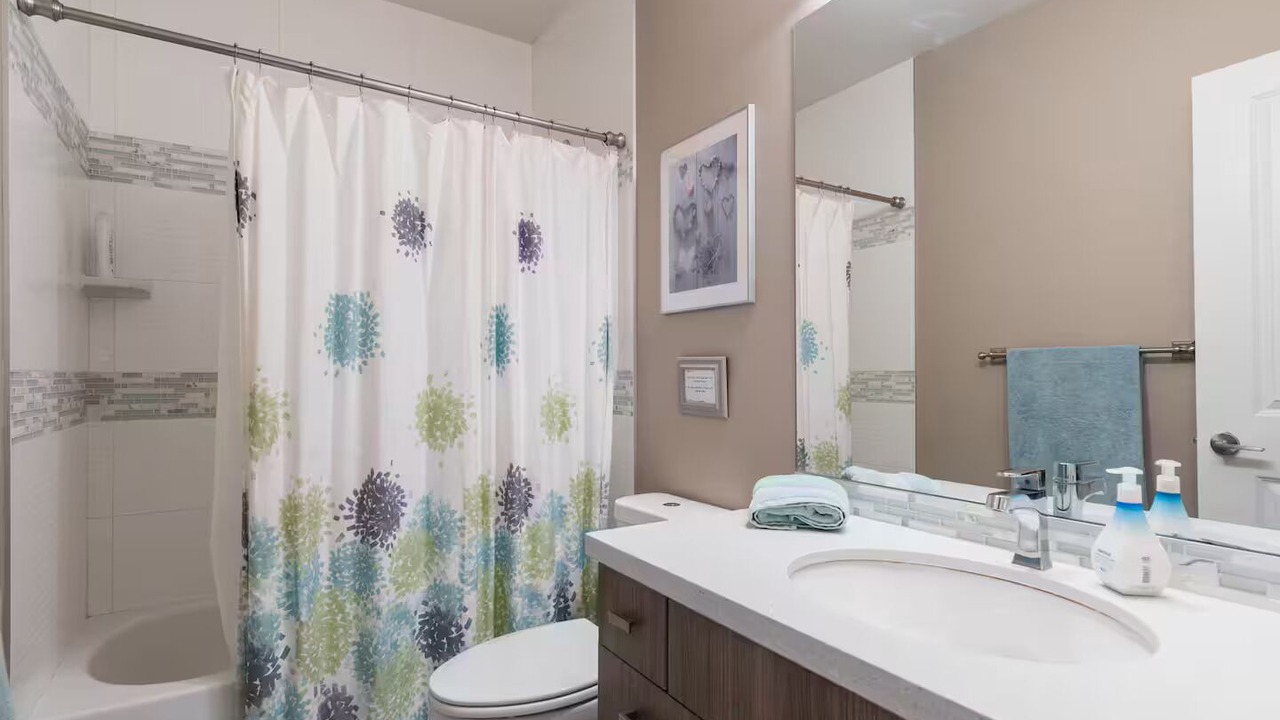 Photo of Bathroom in Grand Boulevard