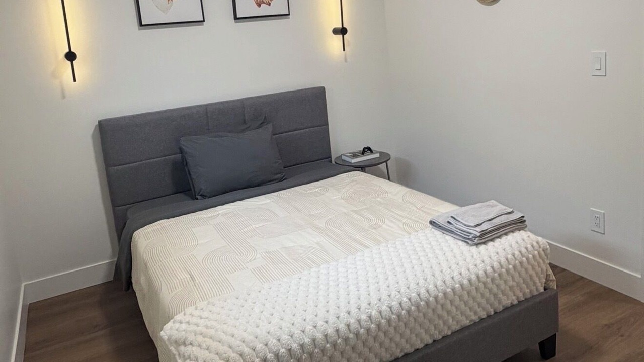 Photo of Bedroom in Division No. 11