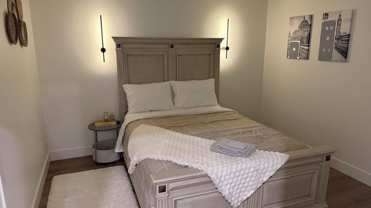 Photo of Bedroom in Division No. 11