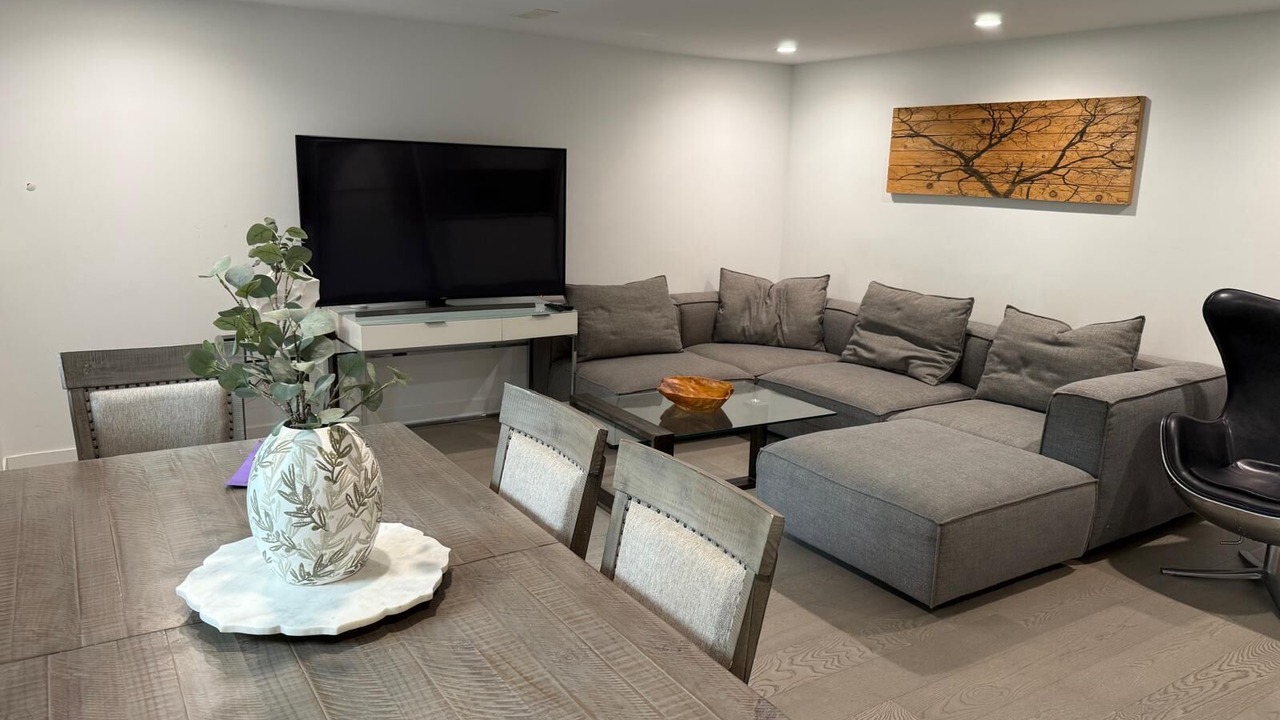 Photo of Livingroom in West Vancouver