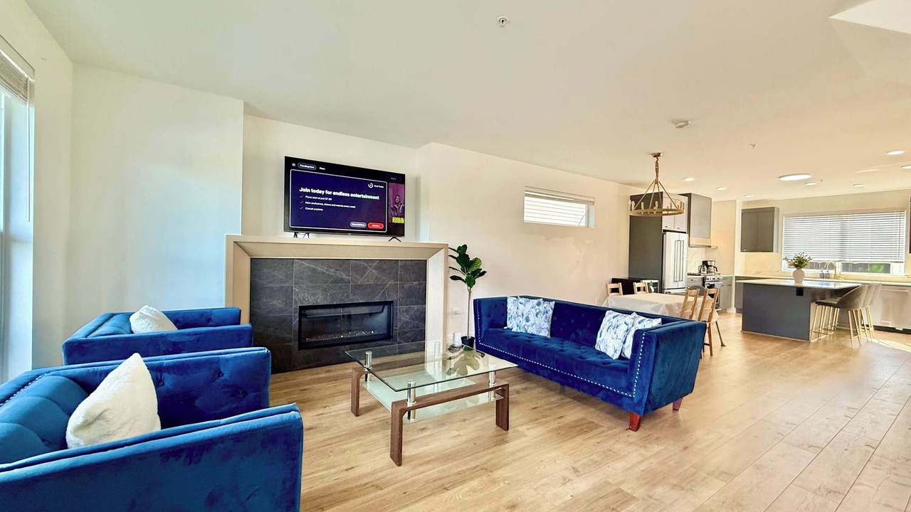 Photo of Livingroom in Willoughby