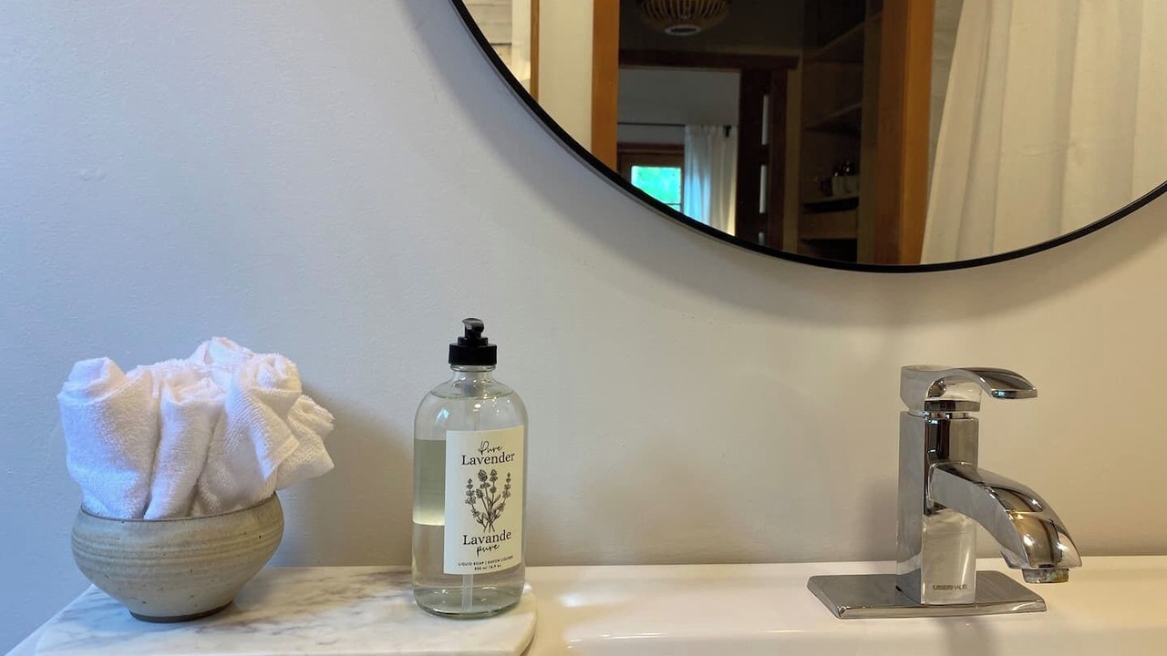 Photo of Bathroom in Bowen Island