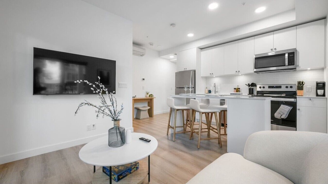Photo of Livingroom in Crescent Heights