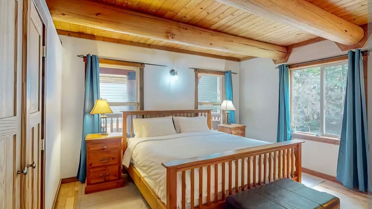 Photo of Bedroom in Christina Lake