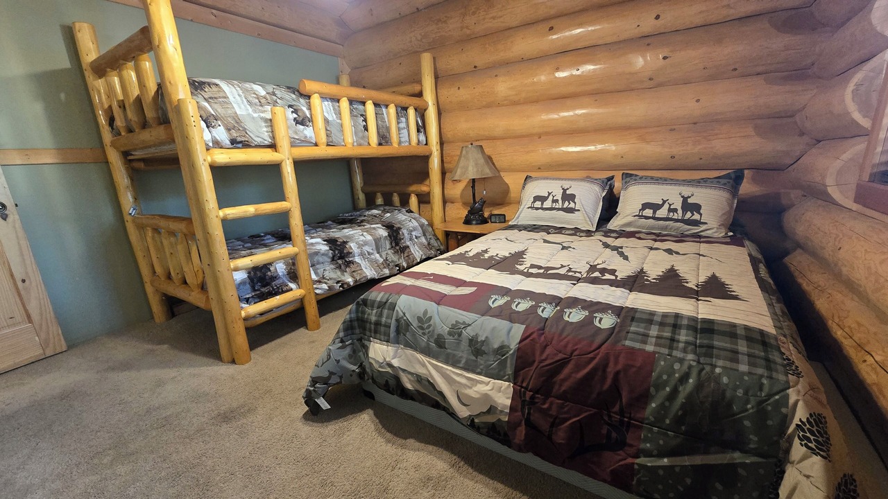 Photo of Bedroom in Logan Lake