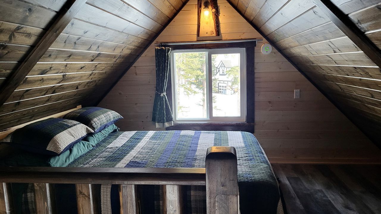Photo of Bedroom in Nordegg