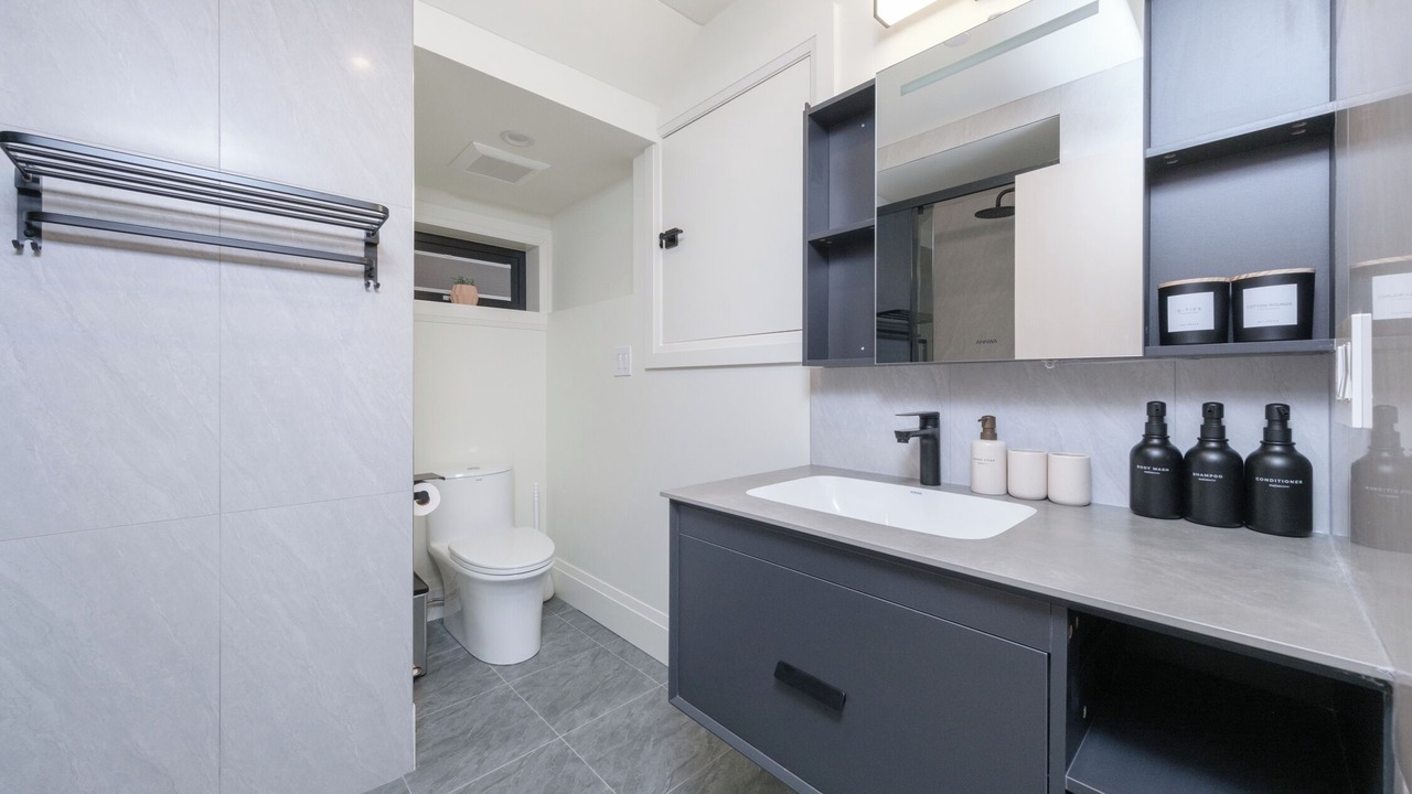 Photo of Bathroom in Kerrisdale