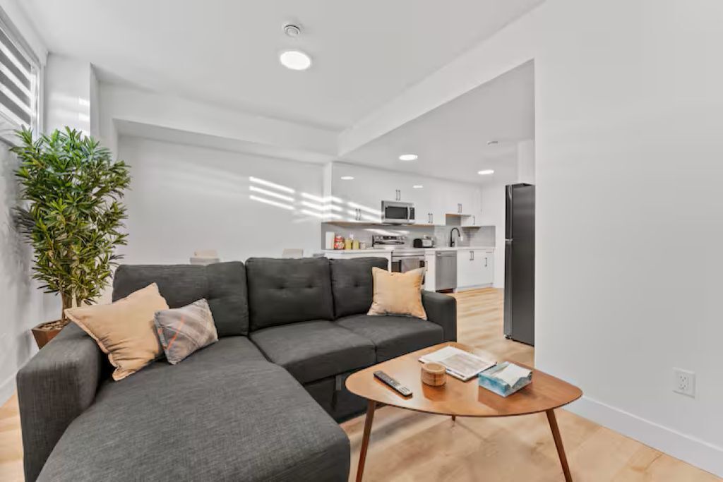 Photo of Livingroom in Mount Pleasant
