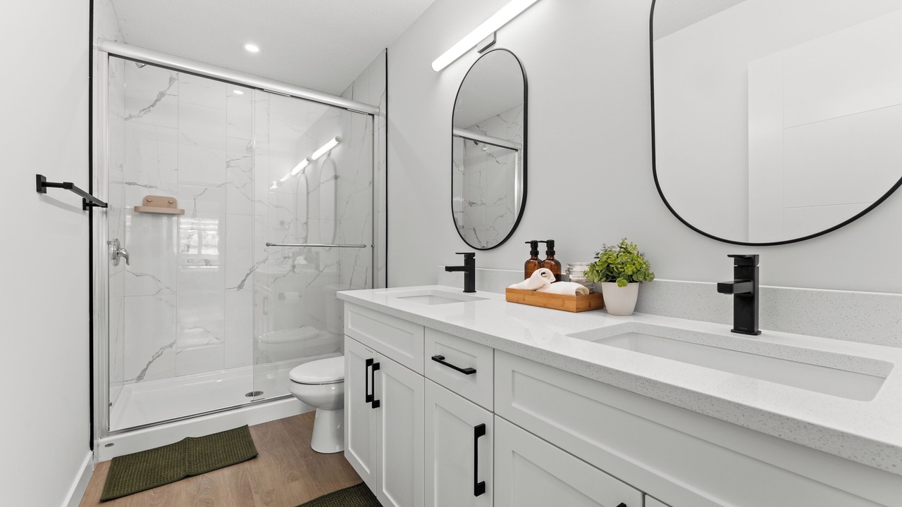 Photo of Bathroom in Jasper Place
