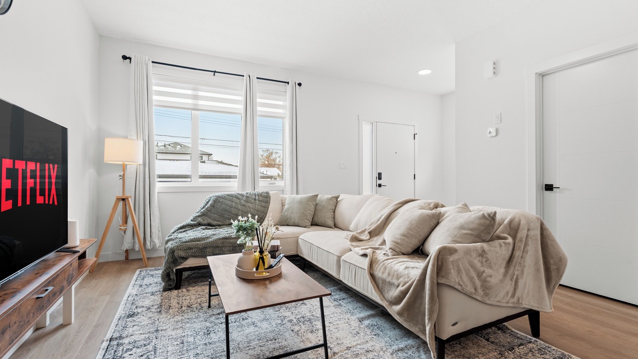 Photo of Livingroom in Jasper Place
