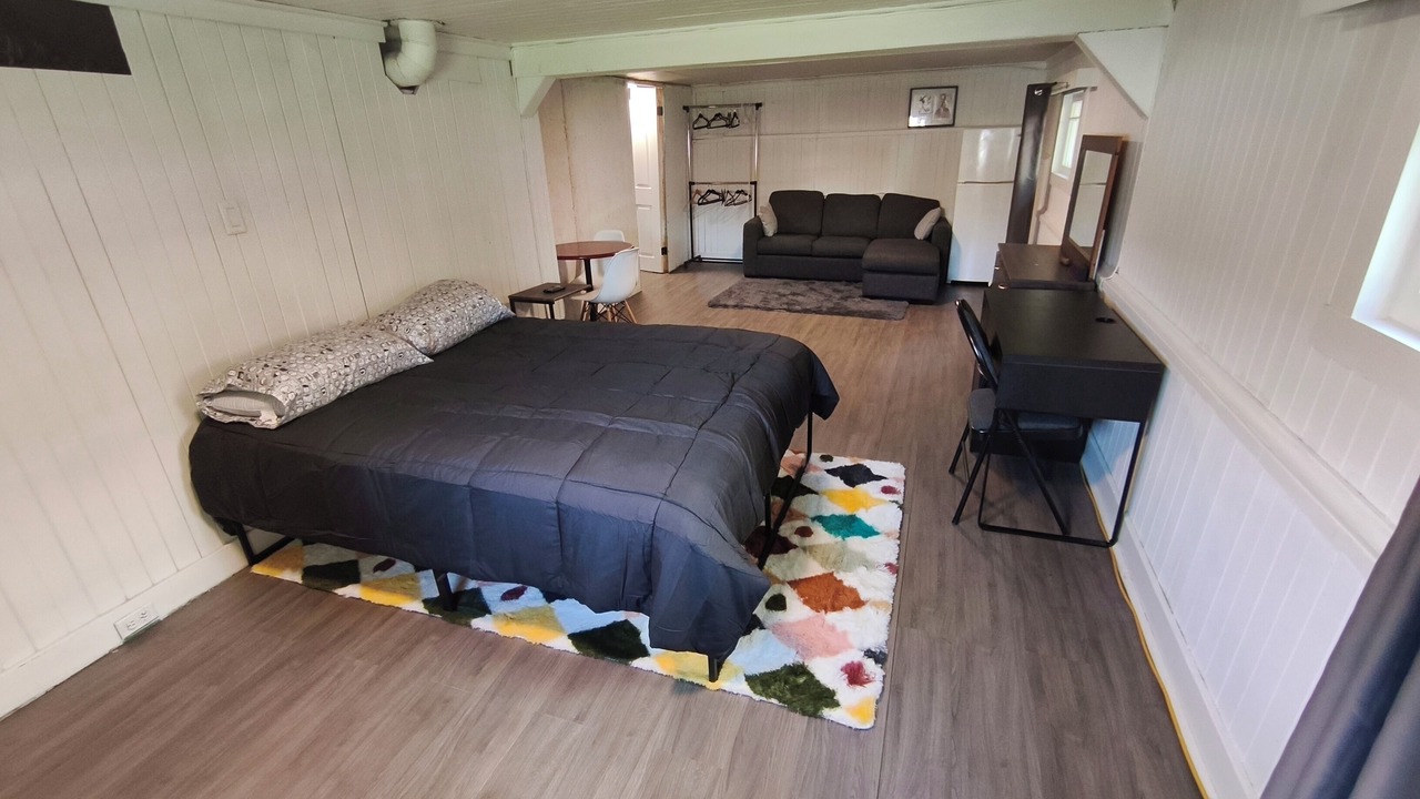 Photo of Bedroom in Kensington-Cedar Cottage