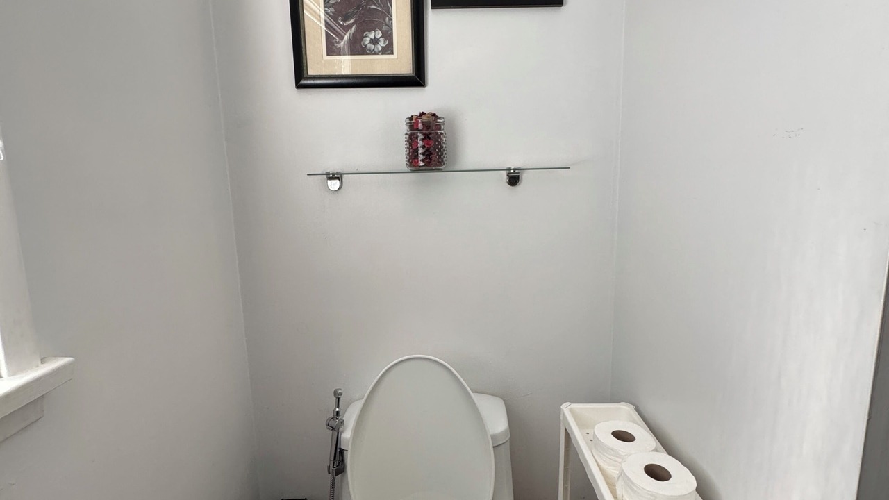 Photo of Bathroom in West Vancouver