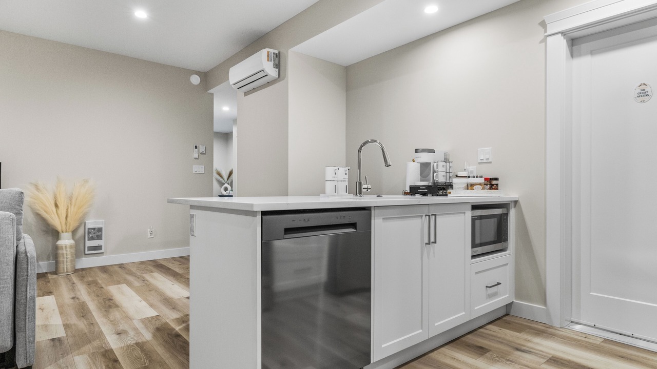 Photo of Kitchen in Campbell River