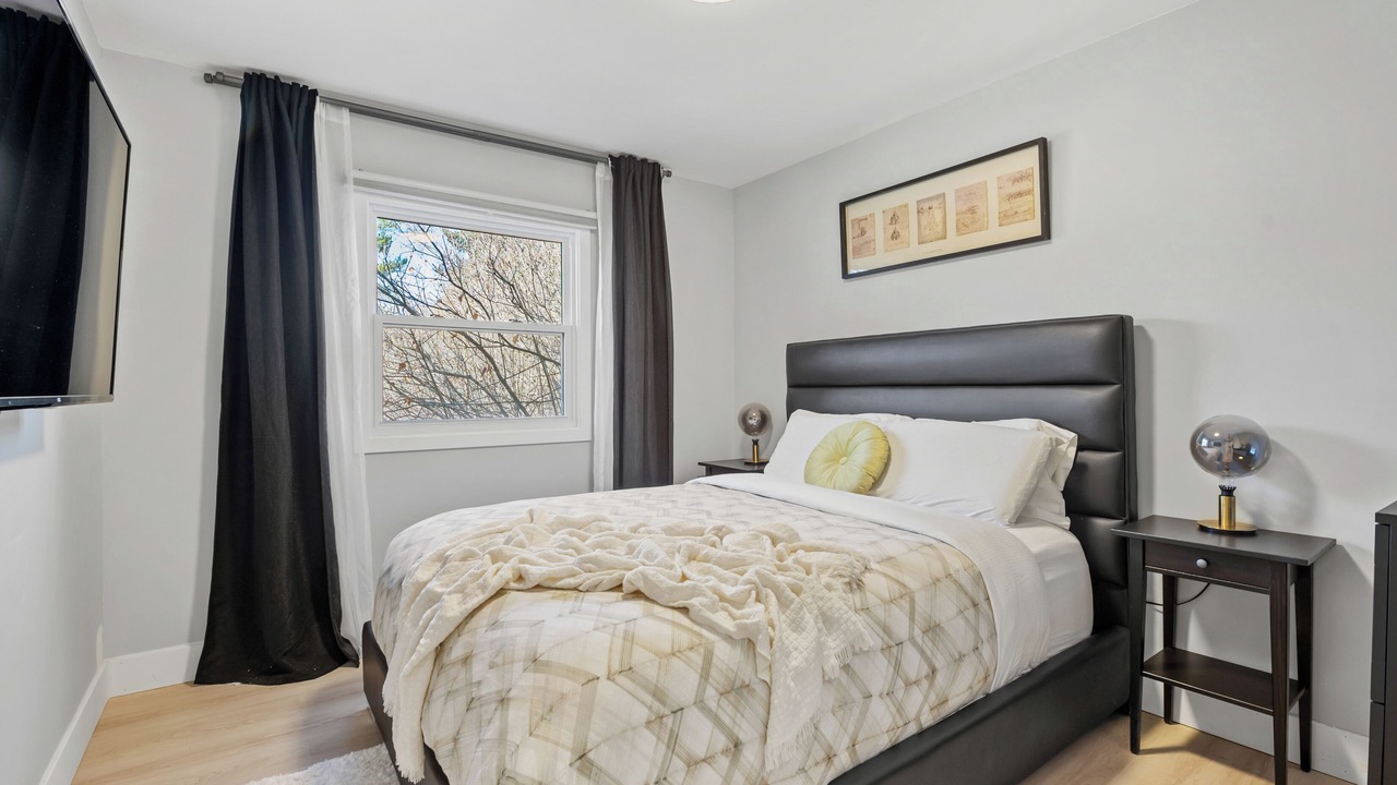 Photo of Bedroom in Northwest Calgary