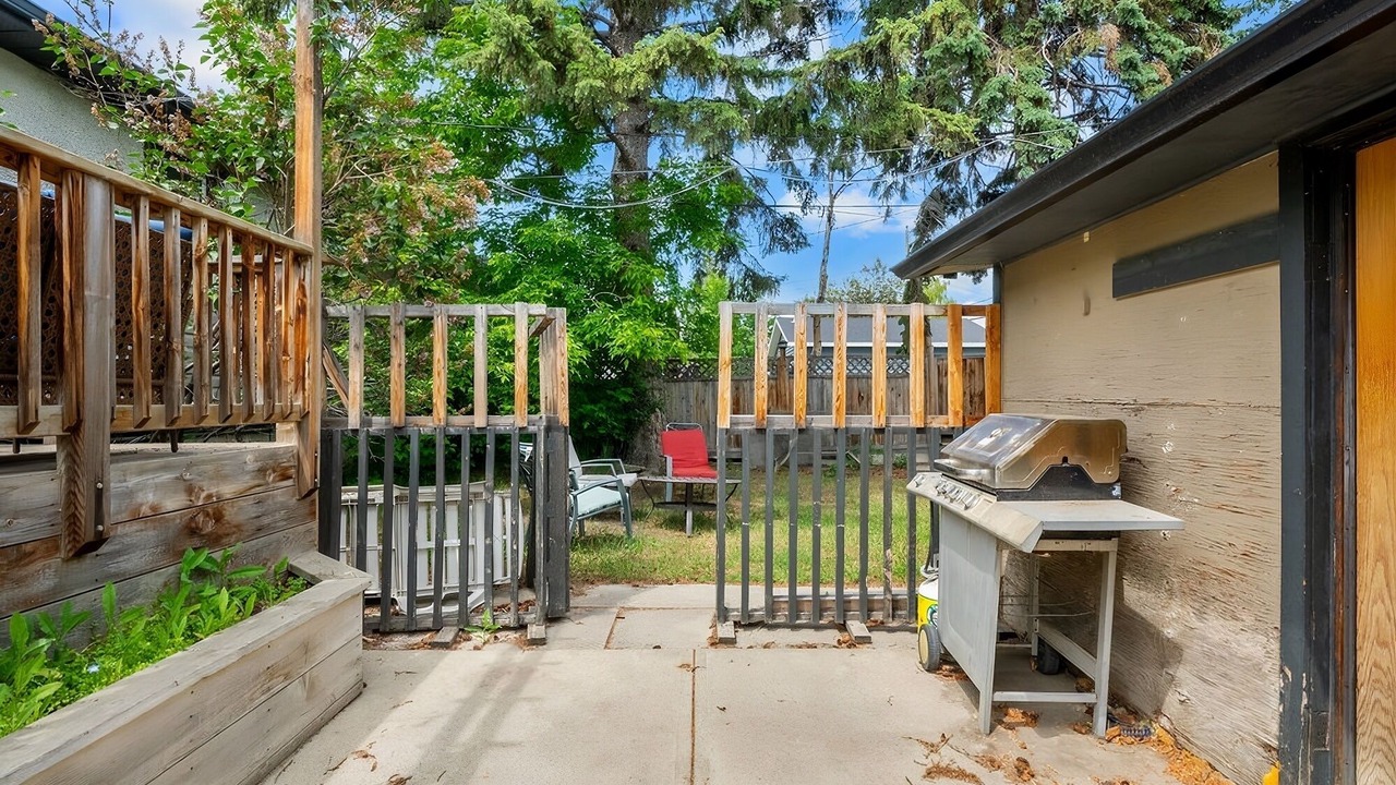Photo of Patio Balcony in Northwest Calgary