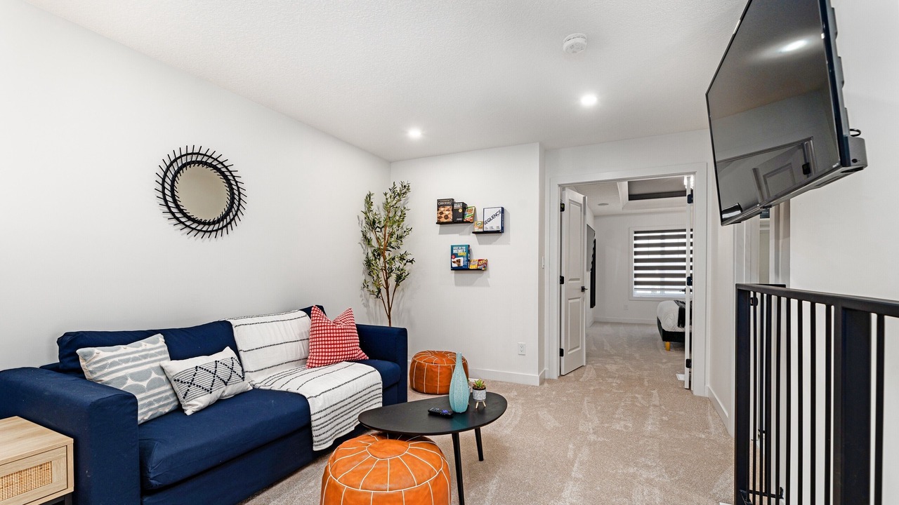 Photo of Livingroom in Southeast Edmonton