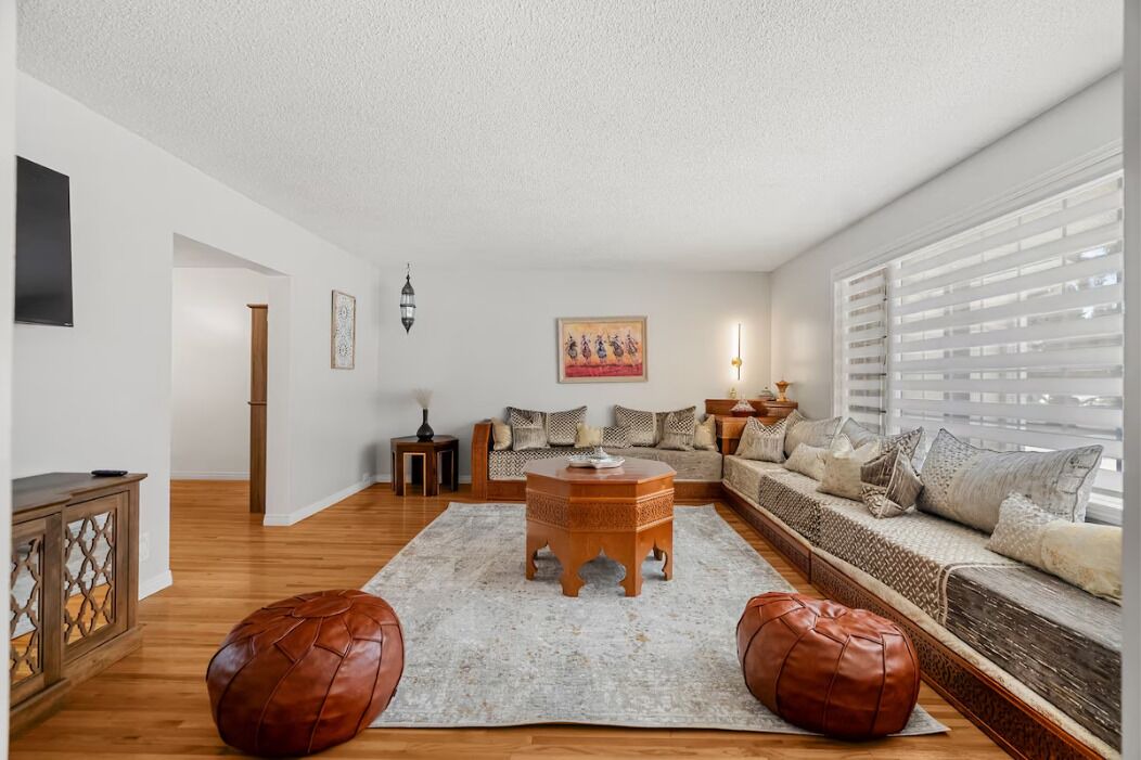 Photo of Livingroom in Canyon Meadows