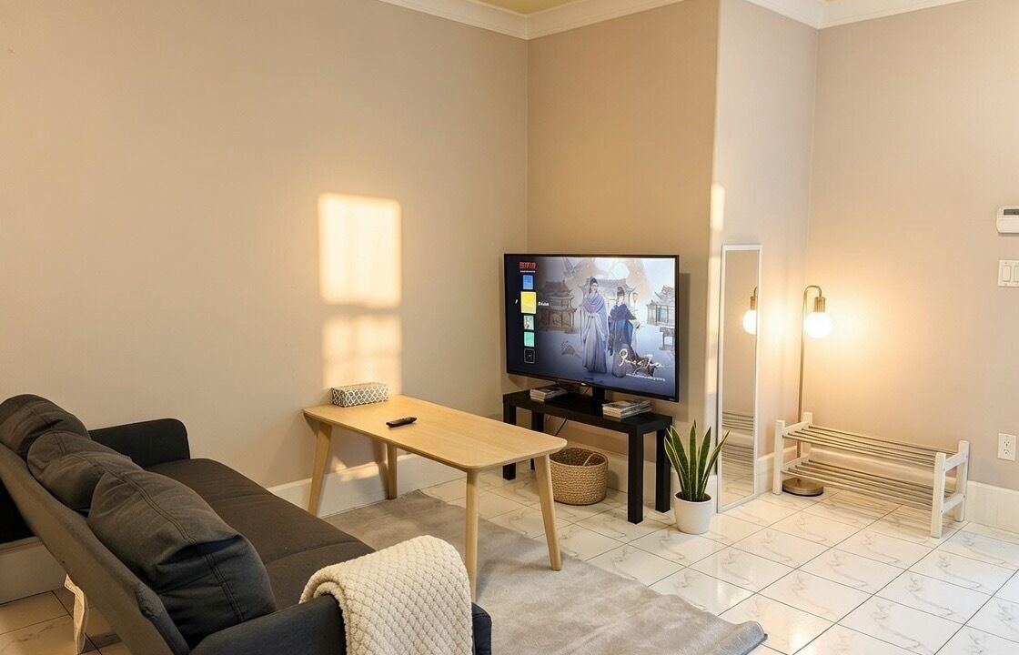 Photo of Livingroom in Fraserview