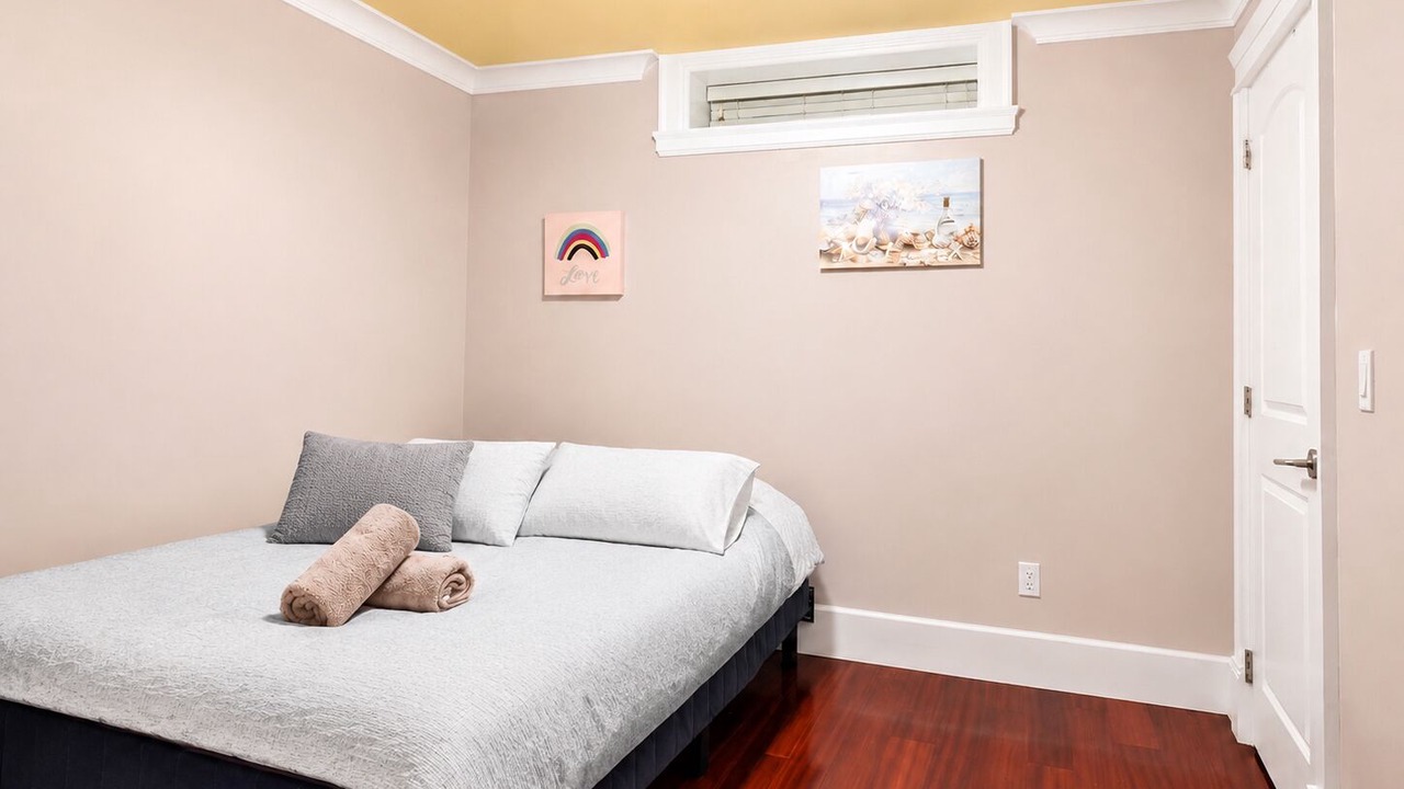 Photo of Bedroom in Fraserview