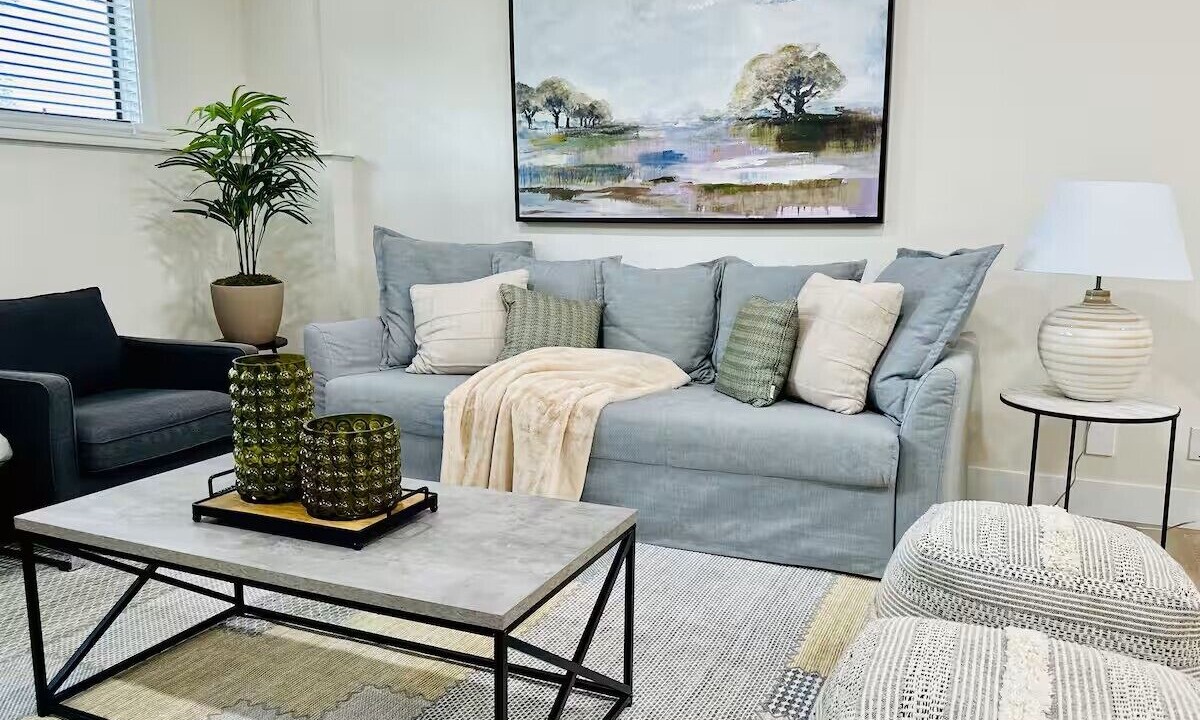 Photo of Livingroom in Port Coquitlam