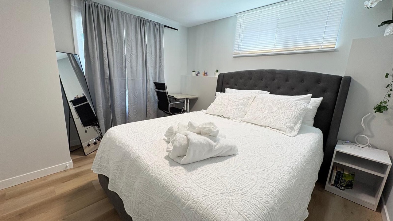 Photo of Bedroom in Okotoks