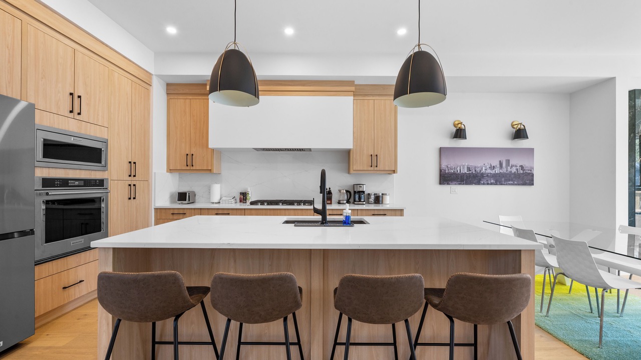 Photo of Kitchen in Banff Trail