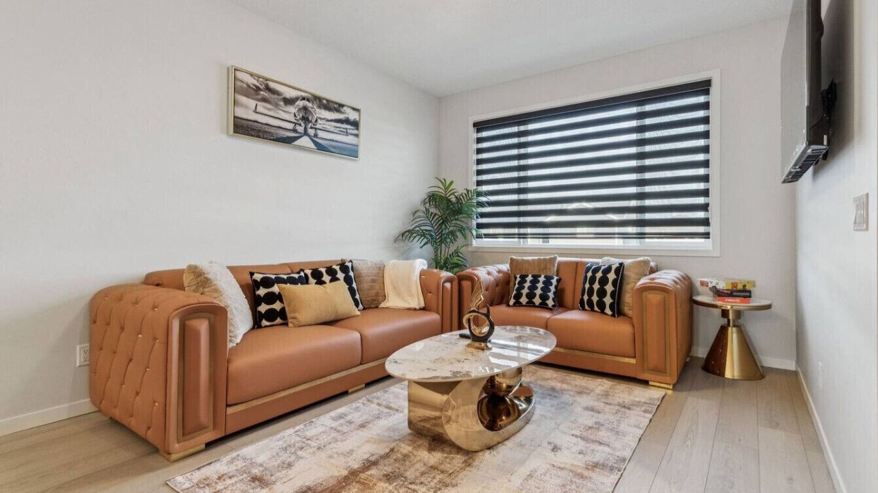 Photo of Livingroom in Northwest Calgary