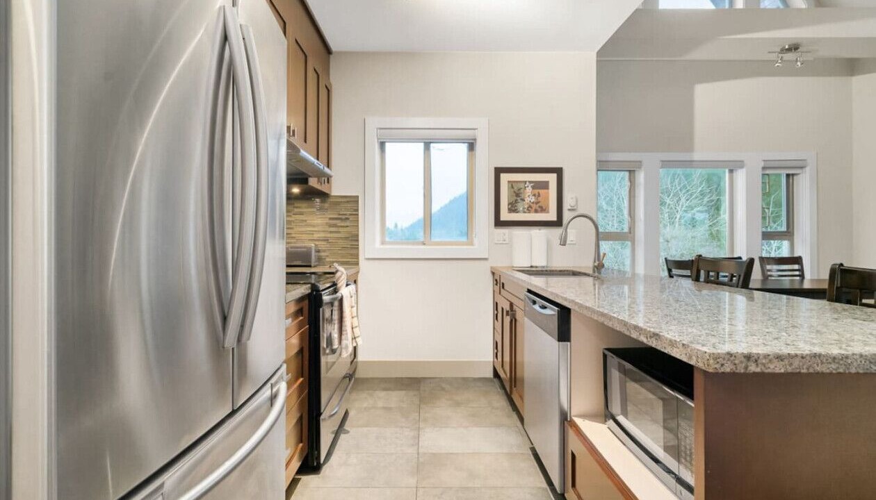 Photo of Kitchen in Harrison Hot Springs